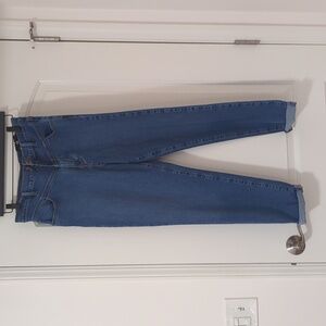 Fashion Nova mom jeans